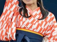 中村麻里子