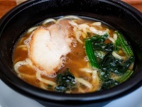 ローソン「吉村家」再現冷凍麺は〝求めるもの〟で評価分かれる？　家系ラーメン食べたい時はこれもヨシ