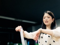 アラサー女子に質問！　クリスマスのご予定は？　第1位「仕事／50.5％」第2位は友だち？　彼氏？