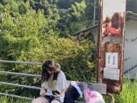 今田美桜が超ミニの“生脚”を披露！　 「美脚すぎ」「足ほそおおお！！」「惚れてまうやろ」とファン大絶賛