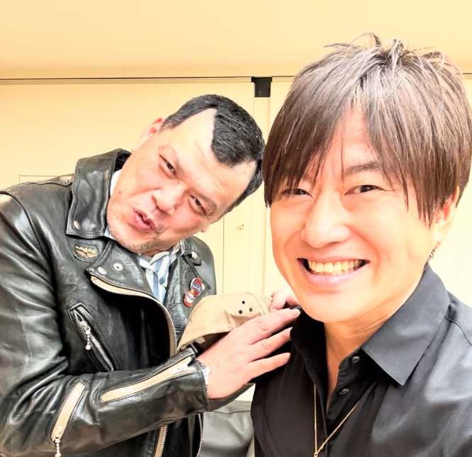 Instagram:小渕健太郎(@kobukuro_kobuchi_official)より