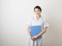 “結婚相手”として人気なのは？　「薬剤師」ほか、妻にしたい理想の職業4選