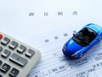 【車選びの基礎知識】自動車にかかる税金はどんなものがある？どの車が維持費が安い？