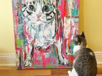 生まれつき２本足の猫、アーティストの創作意欲をかきたてる存在として大人気に