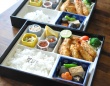 懇談会で弁当食べた『36人発症・3人入院中』　【サルモネラ属菌】集団食中毒　「トイレに50回」駆け込んだ人も…