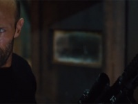 世界最強のハゲ、ジェイソン・ステイサムがトミー・リー・ジョーンズに「殺してやる！」と挑発！『メカニック』続編激シブ特報解禁！ジェシカ・アルバの水着もあるよ