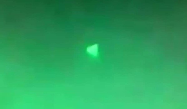 UFO-screenshot-twitter_e