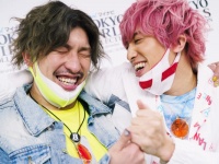長くてつらいトンネルの「出口」になれたら。EXITが2人で目指す場所
