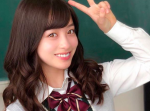 橋本環奈、Instagramのフォロワーが１００万人突破！秘蔵写真公開！