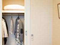 モノを減らすと心は潤う！　やましたひでこのカンタン生活　vol.2「クローゼット（服）編」