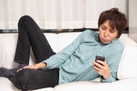 上司から休日にLINEが来たことのある社会人は約2割！ 「休んだ気がしない……。」