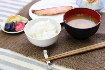 育ちがよさそー！　男性がきれいに食べられたらグッとくる食べ物5選