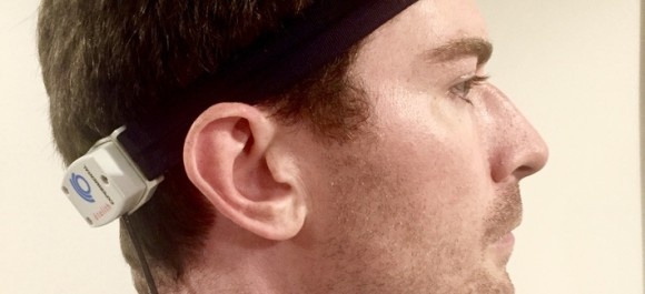 乗り物酔い、画面酔いに劇的な効果を発揮する、頭部を振動させるデバイスが開発される（米研究）