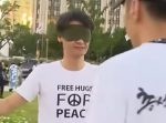 日本人による韓国でのフリーハグ、日韓両国で話題になる。