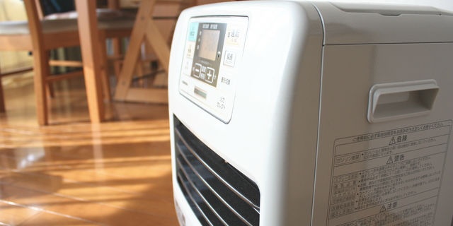 ファンヒーター