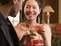 バーでの男性との出会い、あなたは本気にする？