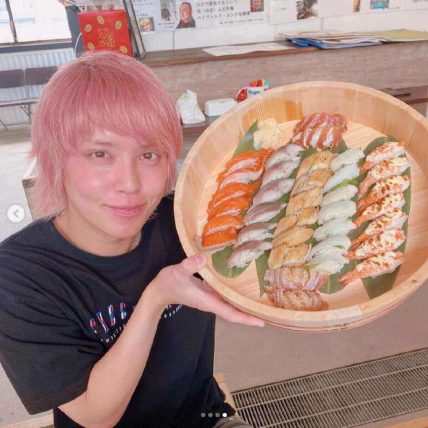 インスタグラム：手越祐也(@yuya.tegoshi1054)より