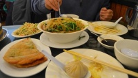 ​中華料理を食べるときに知っておきたい！ 回転卓のあるお店での正しいマナー