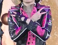 伊野尾慧