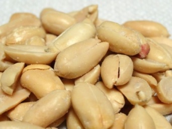 あなたはどっち派？　「柿の種」と「ピーナッツ」女子が支持したのは……