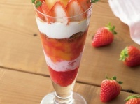 人気スイーツに「いちご」がたっぷり!　 カフェモロゾフから春の新メニュー登場