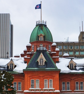 『無断欠勤24日間』＆【その間に窃盗】　高校教諭(52)懲戒免職　児童に「ラブレター」渡した小学校教諭(58)も処分…