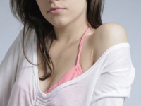 誘ってんだろ？　「ブラひも」が見えている女性に思うこと・6つ