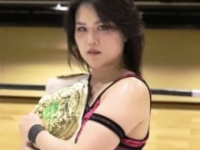 山下実優