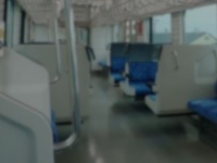 「大混雑の電車に2歳息子とスーツケースを抱えて乗車。なんとか座れたけど、小学生に席を譲ることになり...」（長野県・40代女性）