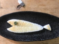 ちょっとの工夫で、かわいい魚に大変身！ 笹かまの「正しい切り方」に反響