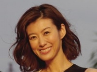 ともさかりえ