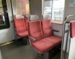 「妊娠中、混みあう電車で立ってた私。ようやく空いた席に座ろうとしたら、若い女性客が...」（三重県・50代女性）