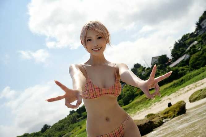 X：篠崎こころ(@kokoro777pp)より