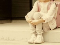 両親が離婚して、母と暮らすことになったけど...（画像はイメージ）