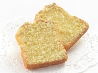 【羽田空港土産】クリームチーズ＆パルミジャーノで作るチーズケーキがラスクに変身!?　サクサクの空港限定品「焼きチーズケーキ・ラスク」