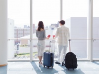 ​若者の67％が一人で過ごすクリぼっち。宿泊プランも人気