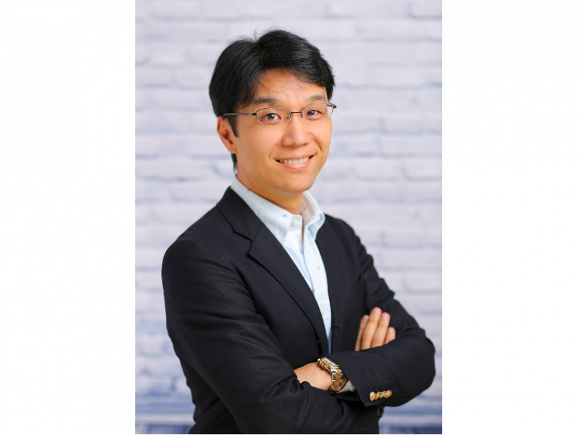 『誰でも無理なく継続的にお客様が集まる 起業1年目の集客の教科書』（かんき出版刊）の著者、今井孝さん