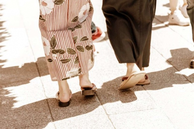 浴衣のお兄さんを助けてあげた