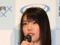 内田真礼