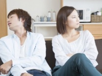 ごめん、別れて！　「結婚はムリッ」と思った男性の習慣・6つ