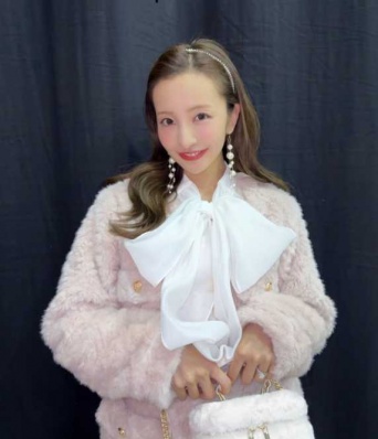 Instagram:板野友美(@tomo.i_0703)より