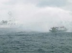 海上保安庁が怒りの鉄槌！　北朝鮮の違法イカ漁船に…