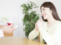 手紙？　写真？　いまだに捨てられない「元カレからのプレゼント」5選