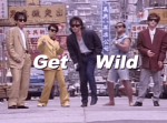 これは必見！『Get Wild』のMVに豪華すぎる芸人達がさりげなく乱入していると話題に