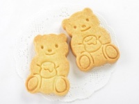 【品川手土産】クマさん型の愛らしい見た目に胸キュン♪　はちみつ風味の限定サブレ「ハニー・ベア サブレ」