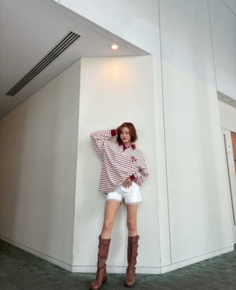 Instagram:王林(@ourin_ringoooo)より