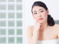 それもNG!?　男子から見て、20代でもオバサンぽく見える女子の特徴4つ