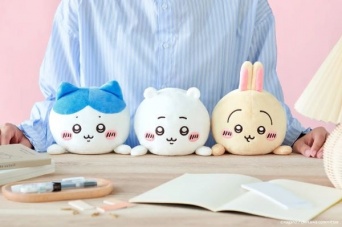 「ちいかわ」が“猫背”なあなたをサポート！「ふんばるず ちいかわ」販売開始
