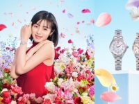 手元から魅力が花開く。「セイコー ルキア」から華やかな新作腕時計が登場