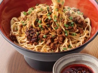 和民の汁なし坦々麺（ワタミ公式フェイスブックより）